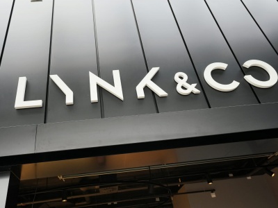 projekt foto Autosalon Lynk & Co., Průhonice